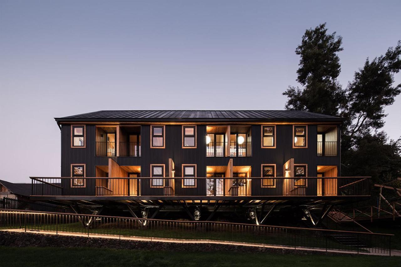 Anoka Boutique Apartment